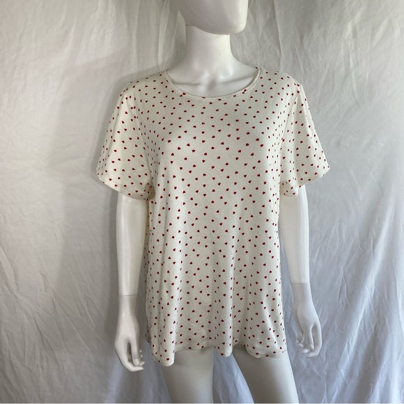 Croft & Barrow Tiny Red Hearts The Classic Tee - Picture 7 of 7